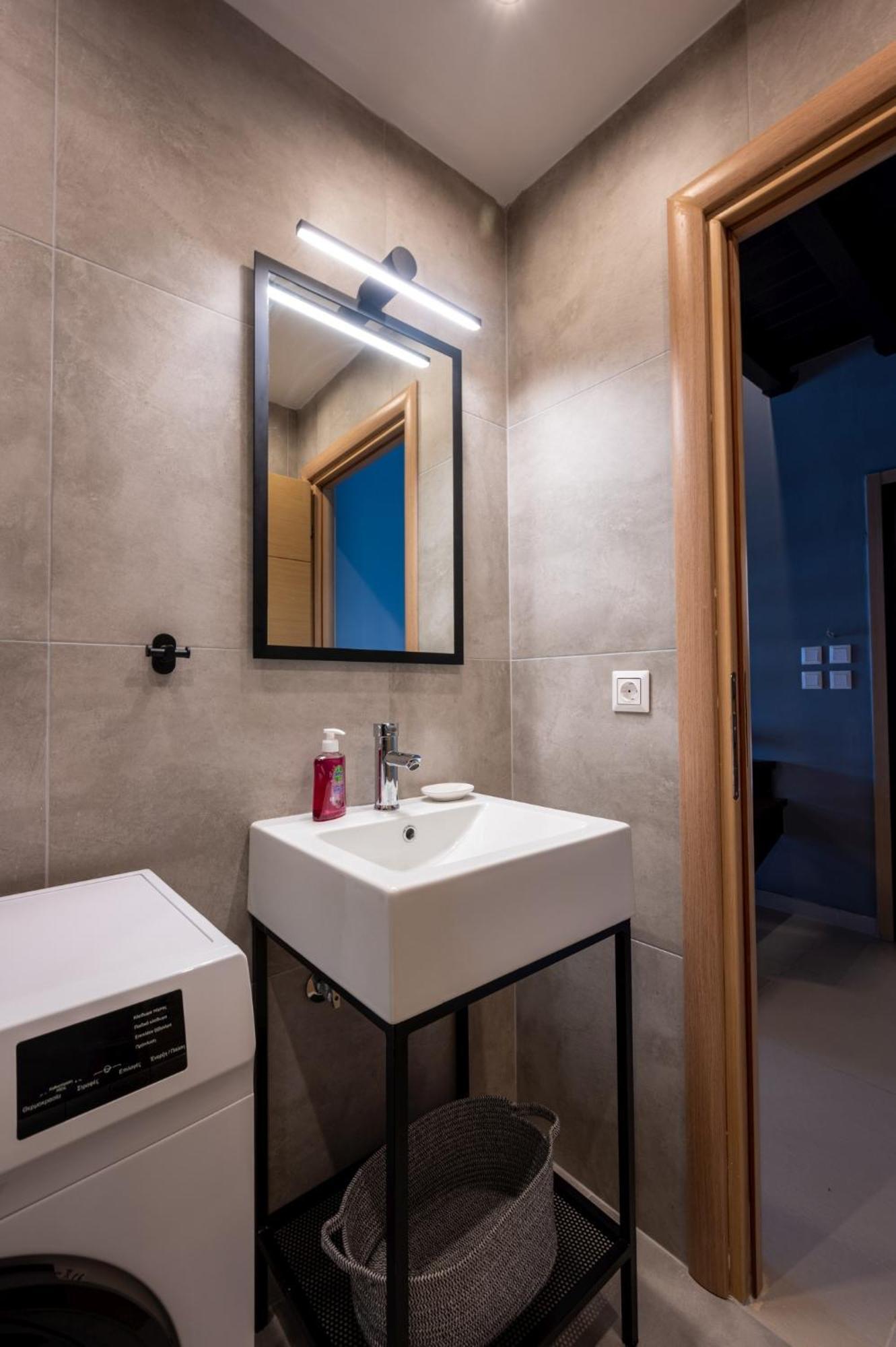 Sea La Vie & Maisonette Apartment