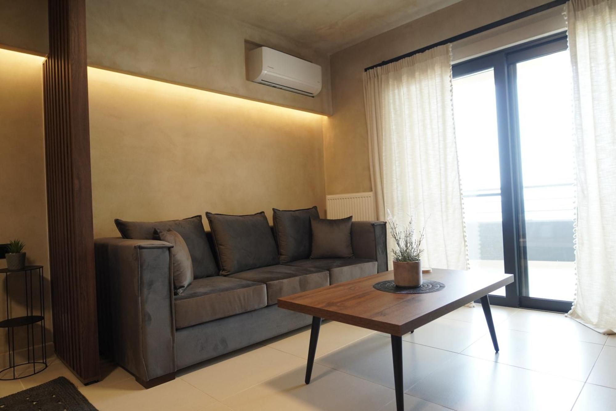 Sea La Vie & Maisonette Apartment *