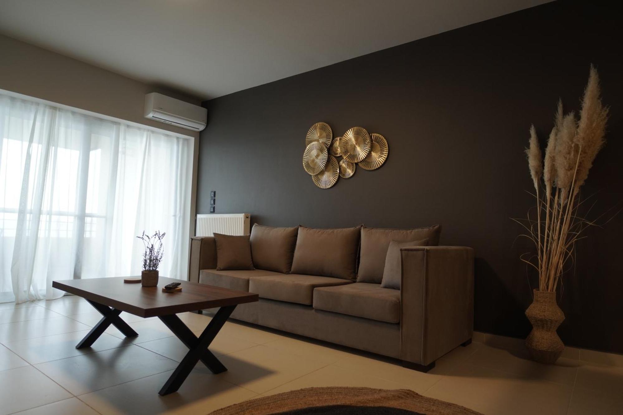 Sea La Vie & Maisonette Livanatai